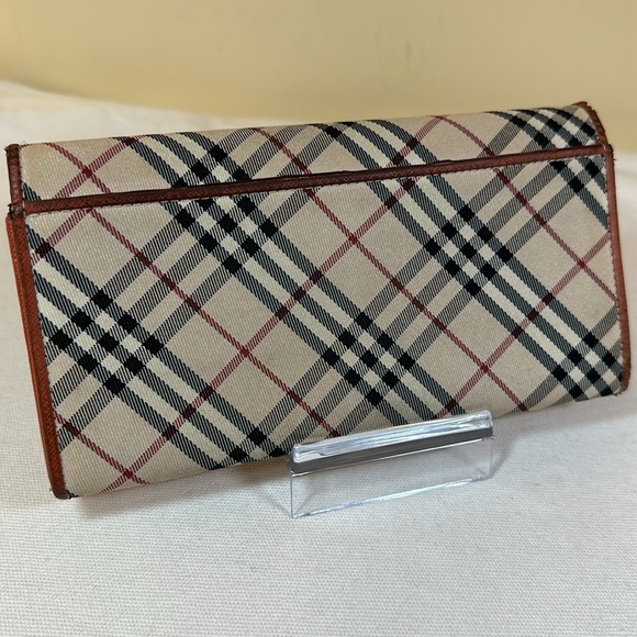 Burberry Leather and Canvas Long Wallet w/ unbranded crossbody chain & insert - Picture 4 of 16